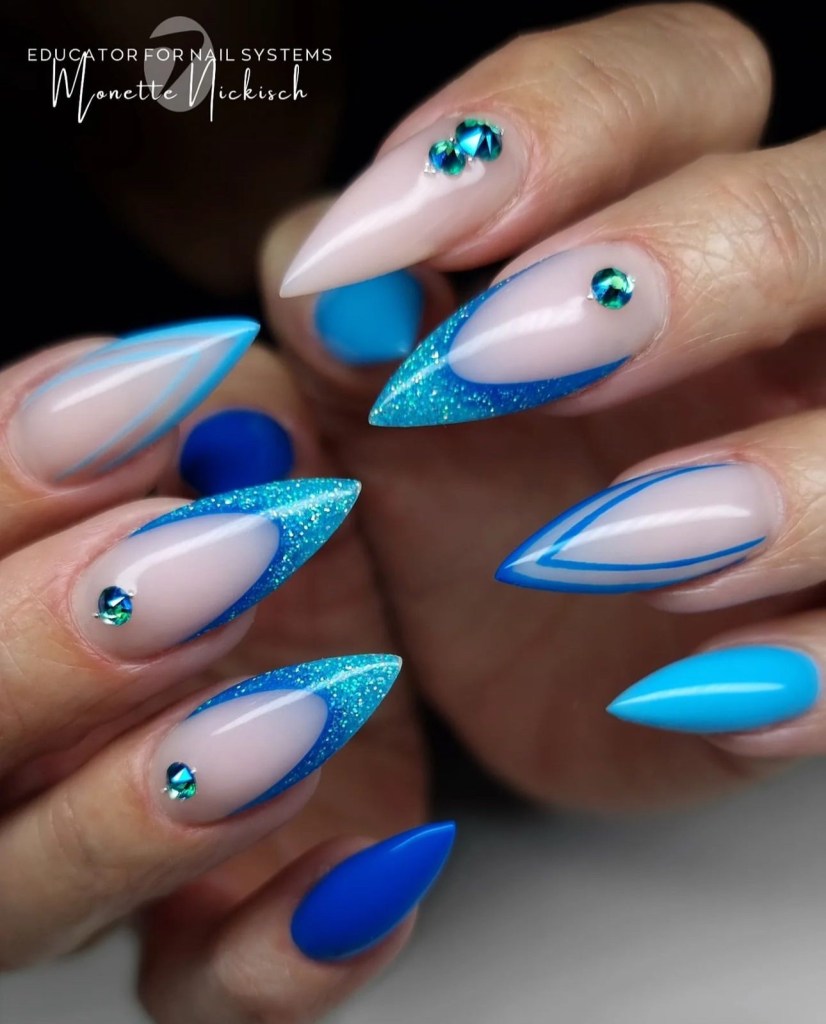 blue nail art