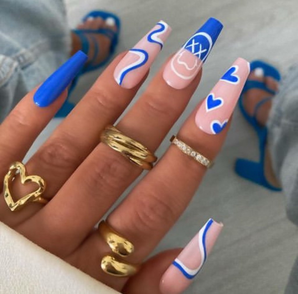 blue nail art