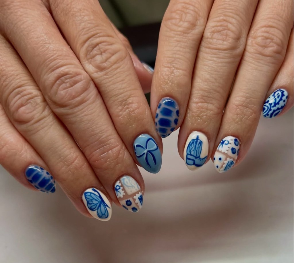 blue nail art