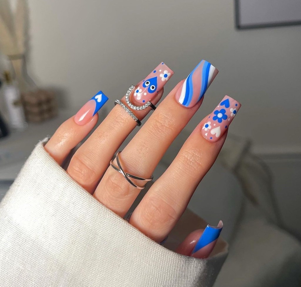 blue nail art