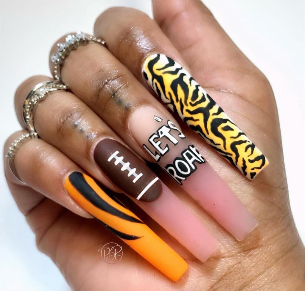 super bowl nails