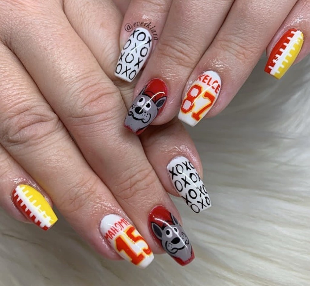 super bowl nails