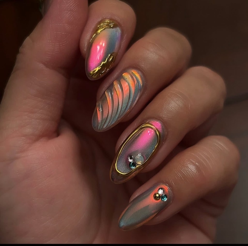 cat eye nail designs