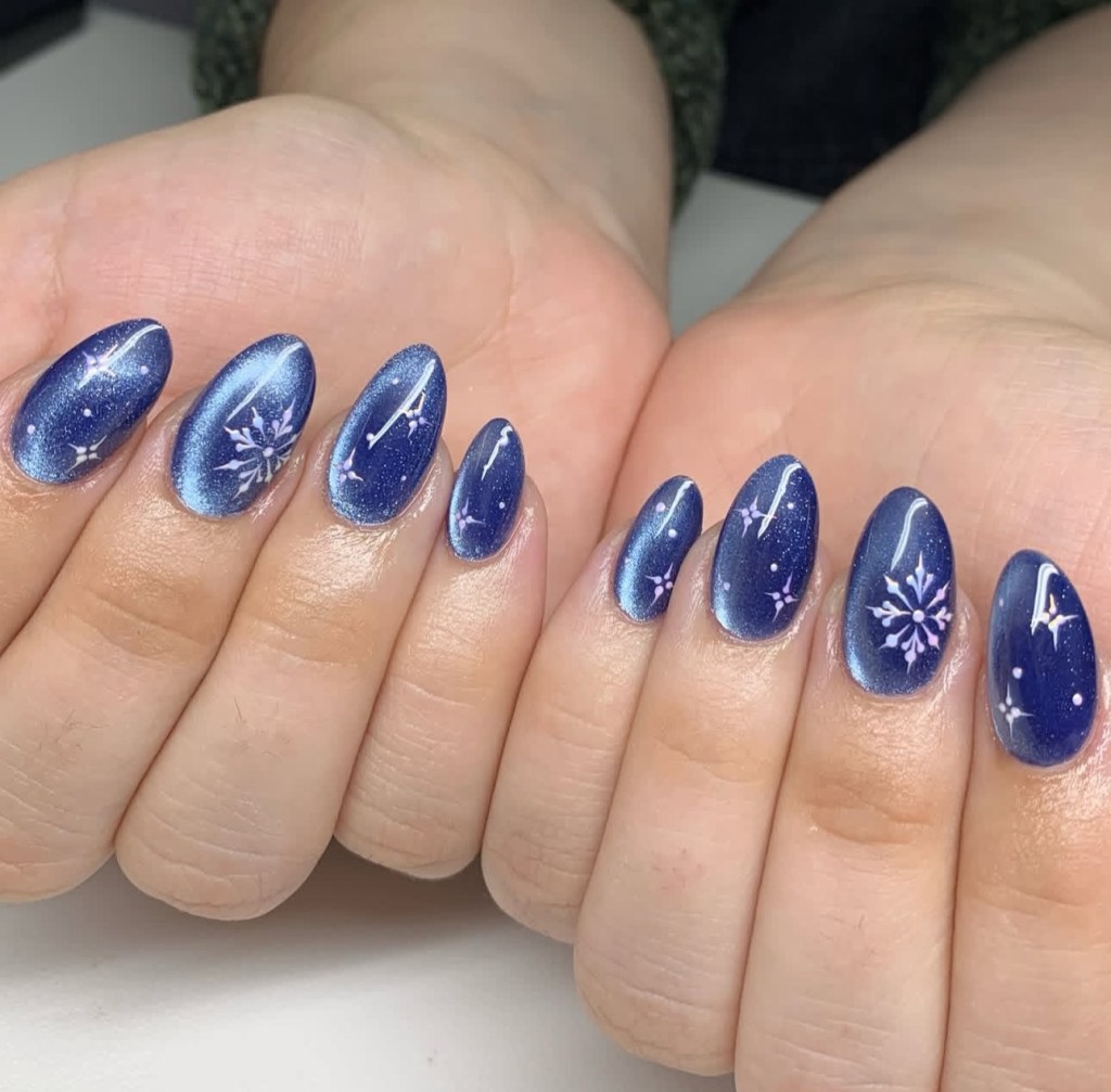 cat eye nail designs